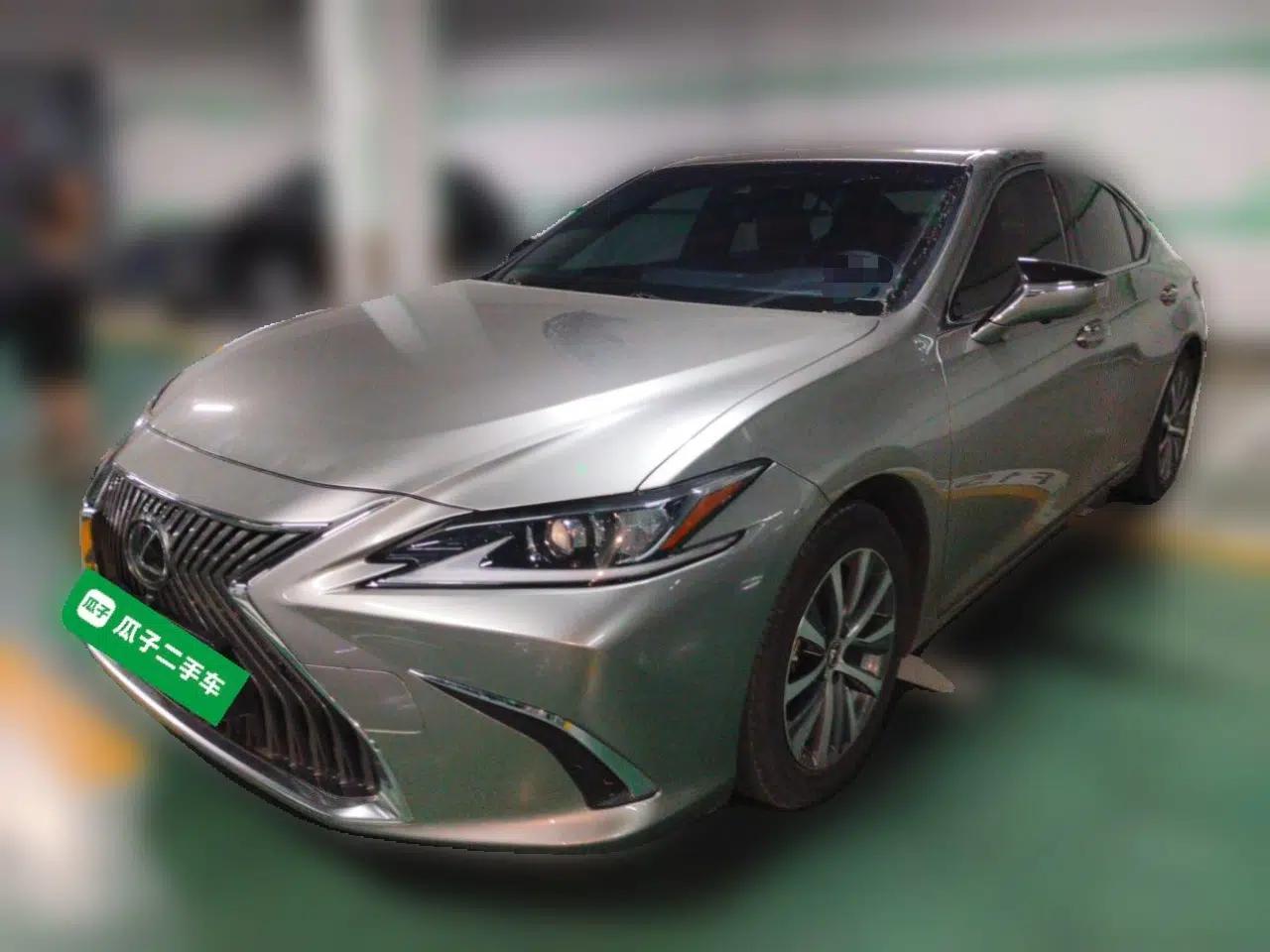 Lexus ES 2020 260 Excellence Edition — миниатюра 1