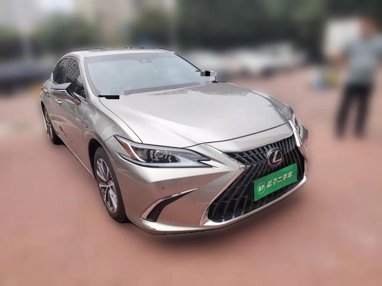 Lexus ES 2023 200 Excellence Edition — миниатюра 3