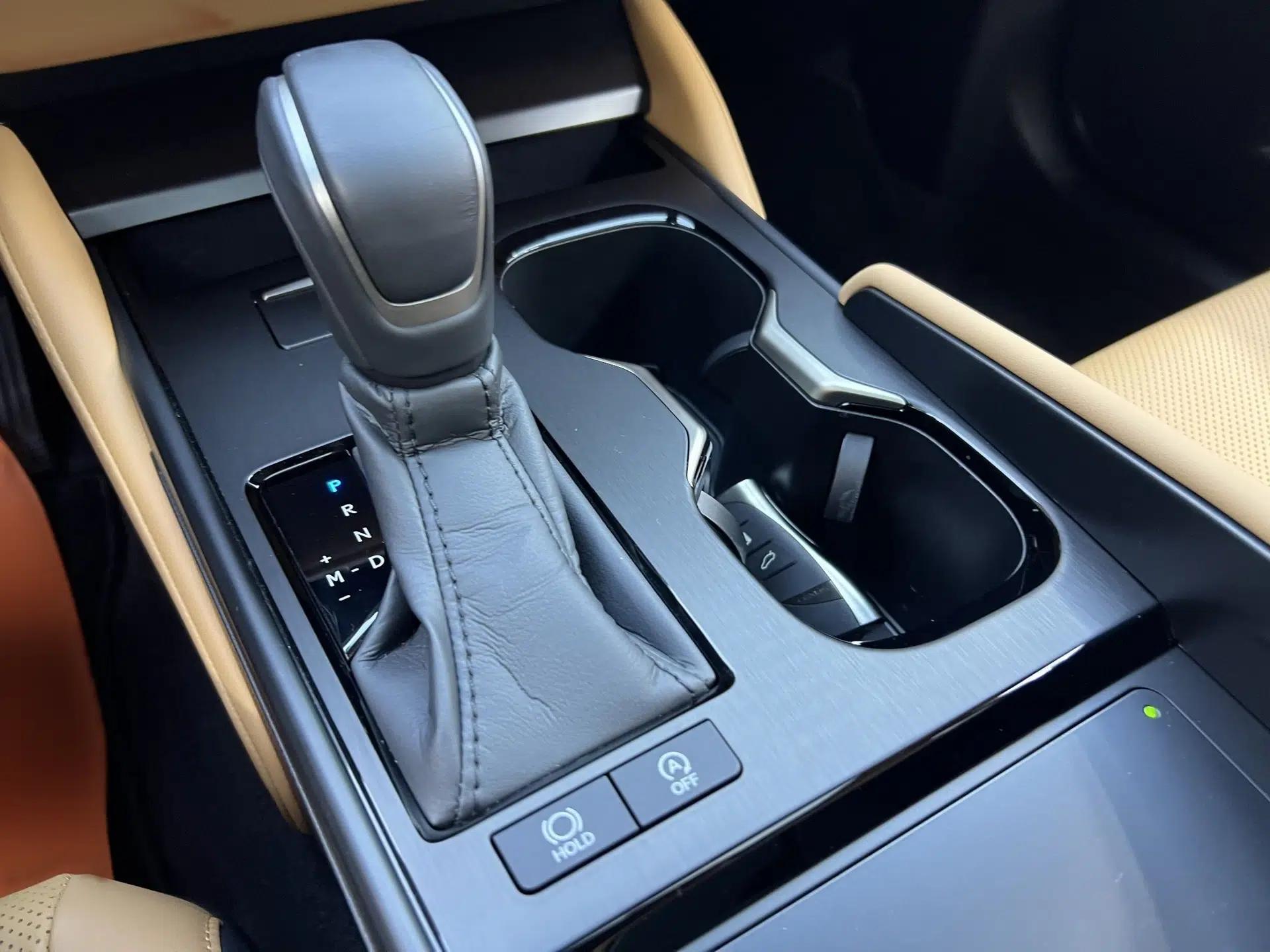 Lexus ES 2025 200 Premium Edition — миниатюра 16