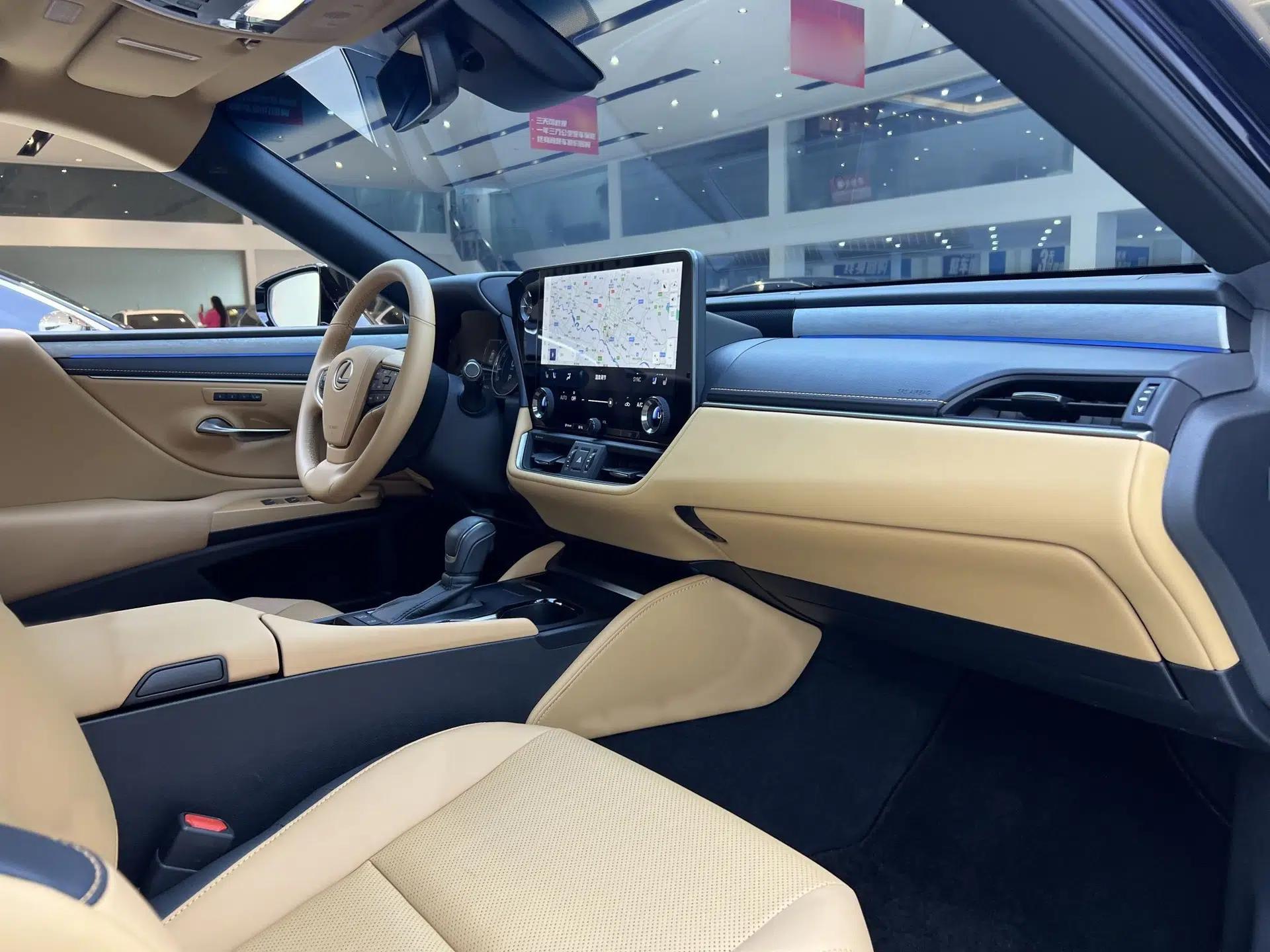 Lexus ES 2025 200 Premium Edition — миниатюра 22