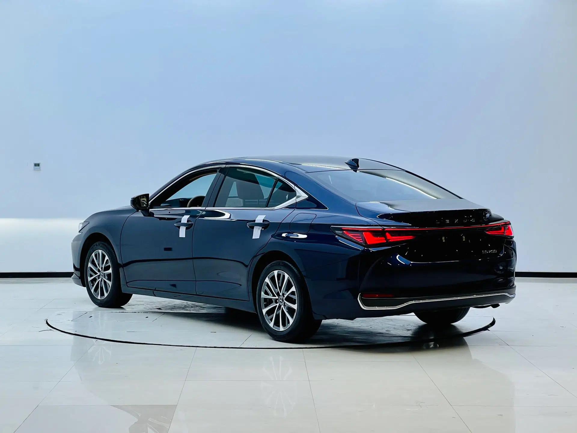 Lexus ES 2025 200 Premium Edition — миниатюра 4