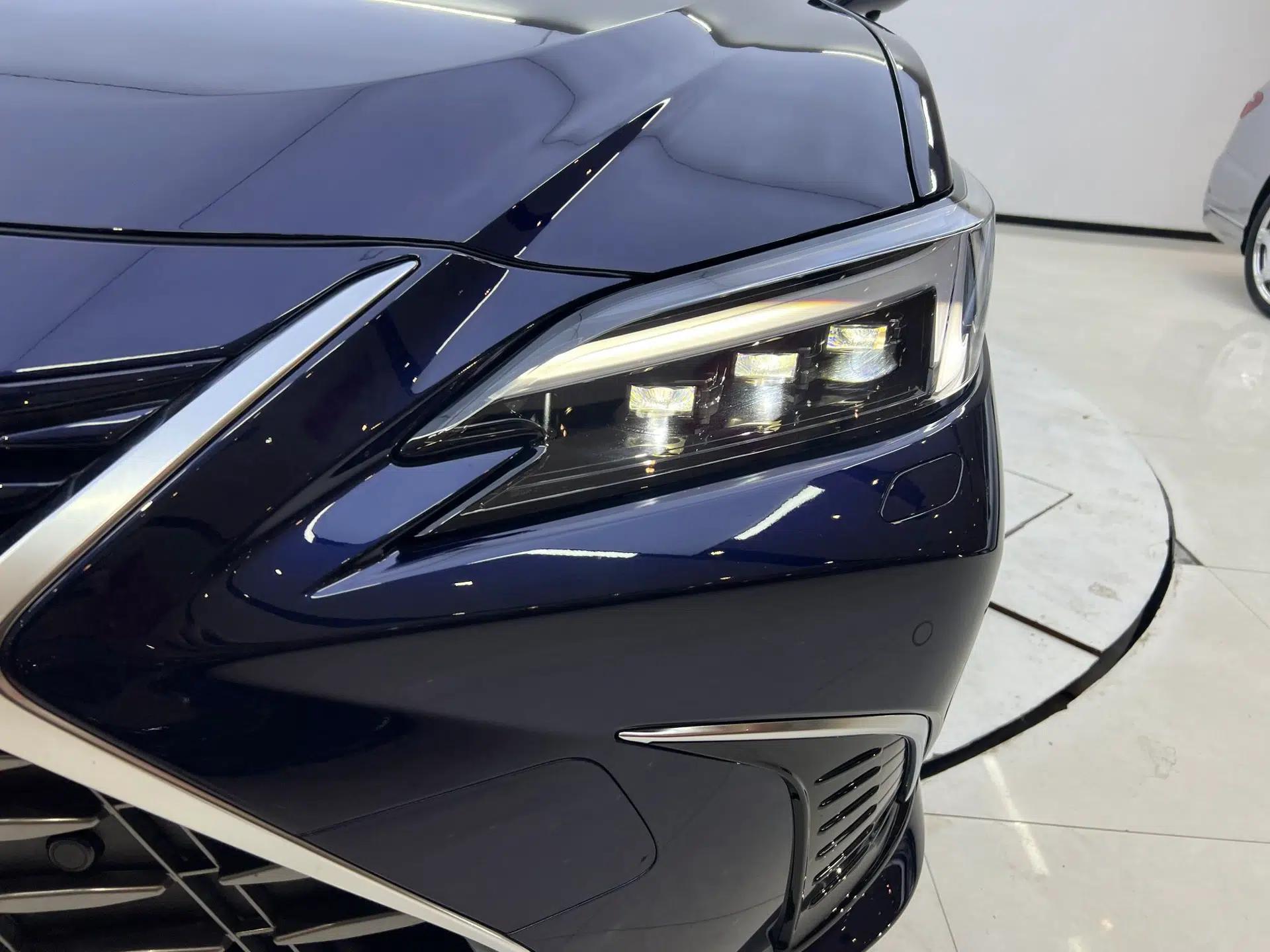 Lexus ES 2025 200 Premium Edition — миниатюра 7