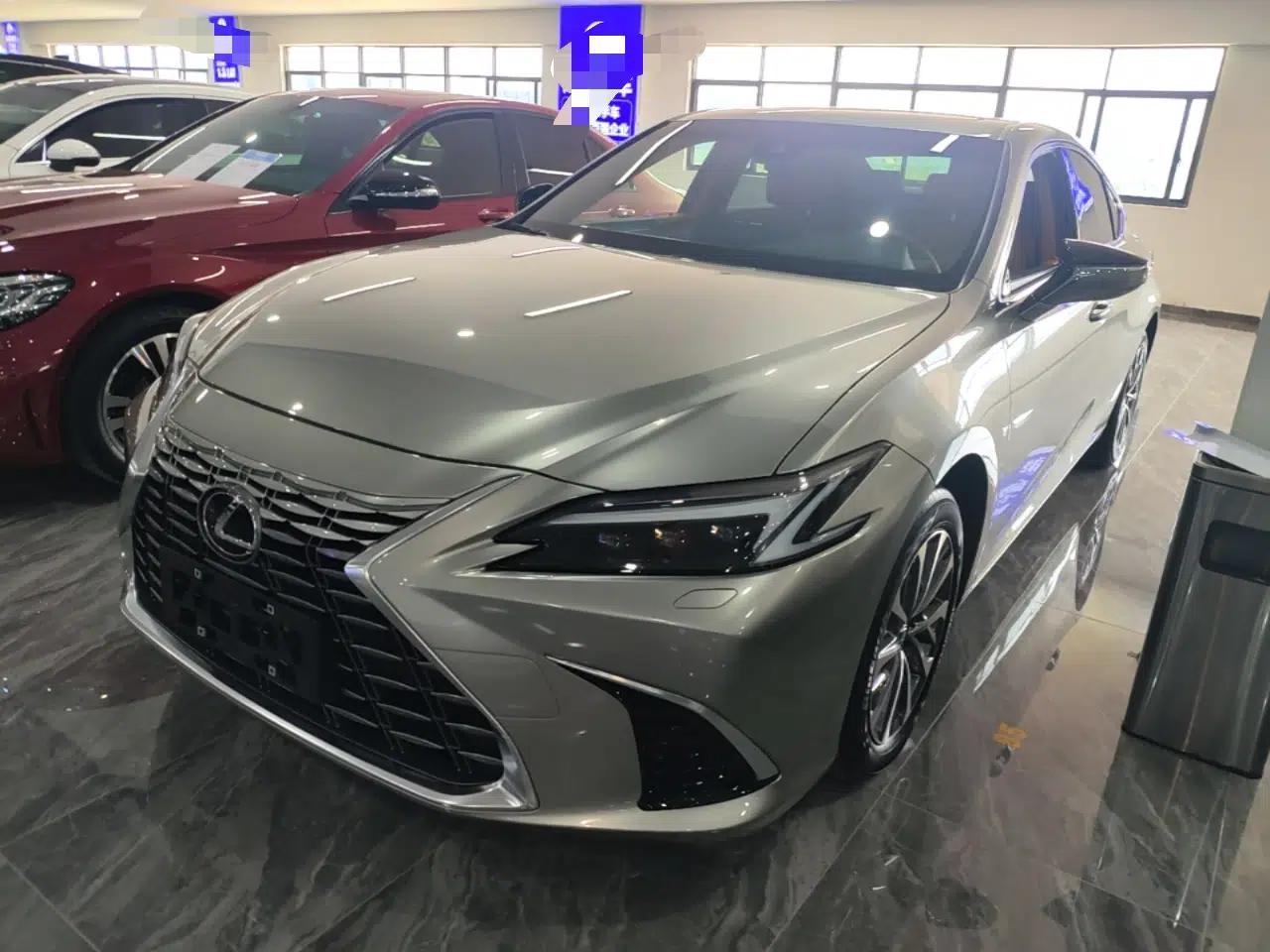 Lexus ES 2025 200 Premium Edition — миниатюра 1