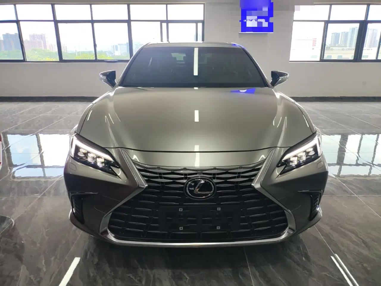 Lexus ES 2025 200 Premium Edition — миниатюра 2