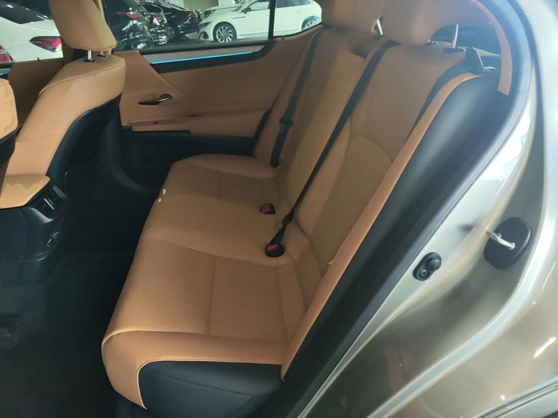 Lexus ES 2025 200 Premium Edition — миниатюра 20