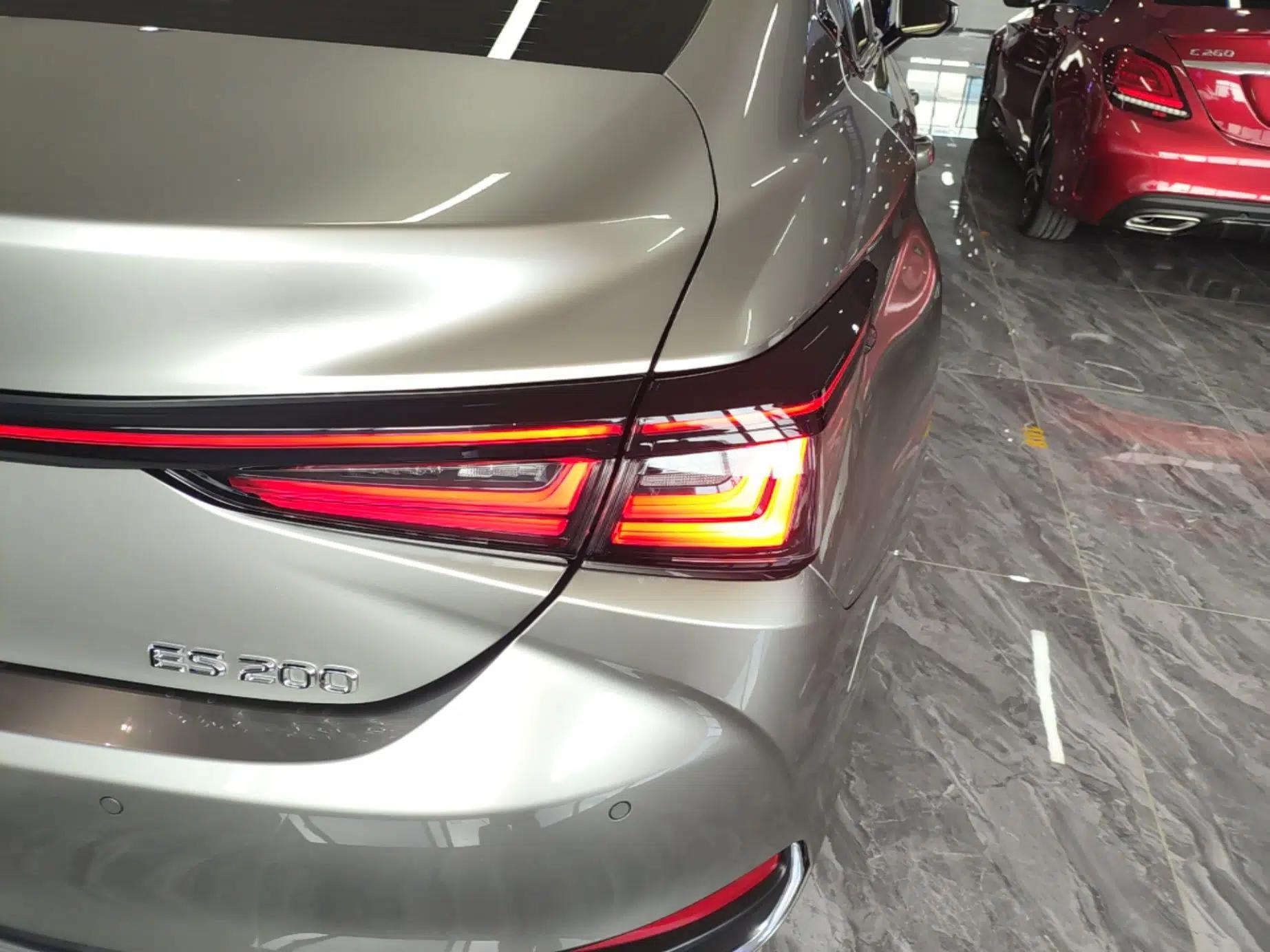 Lexus ES 2025 200 Premium Edition — миниатюра 9