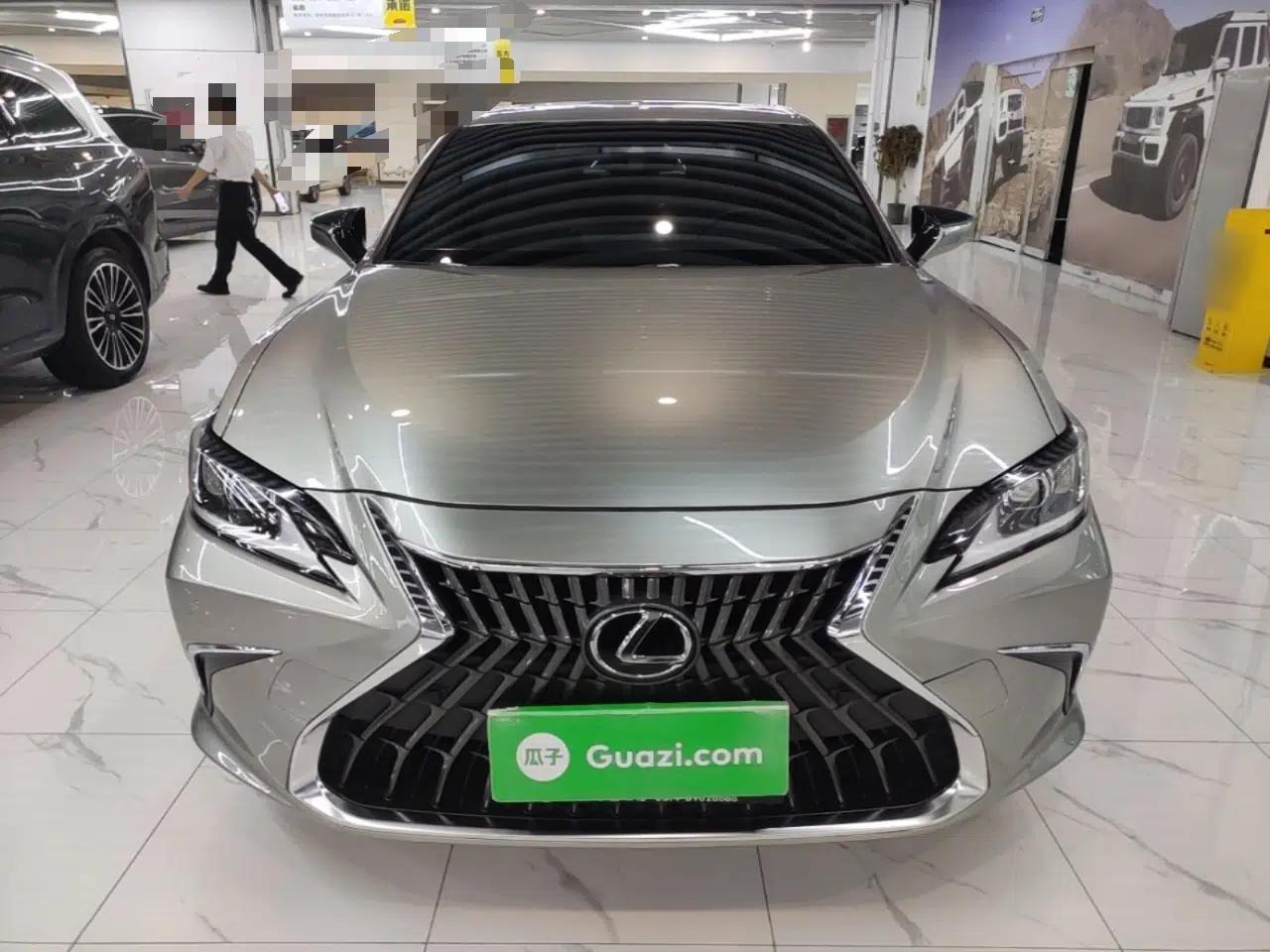 Lexus ES 2024 200 Premium Edition — миниатюра 2