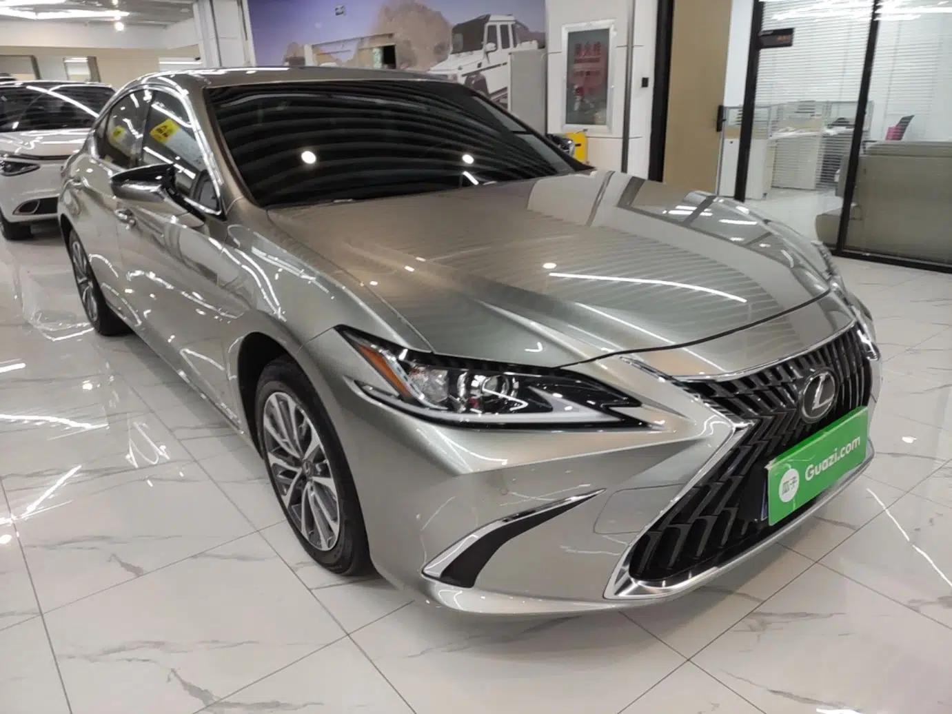 Lexus ES 2024 200 Premium Edition — миниатюра 3