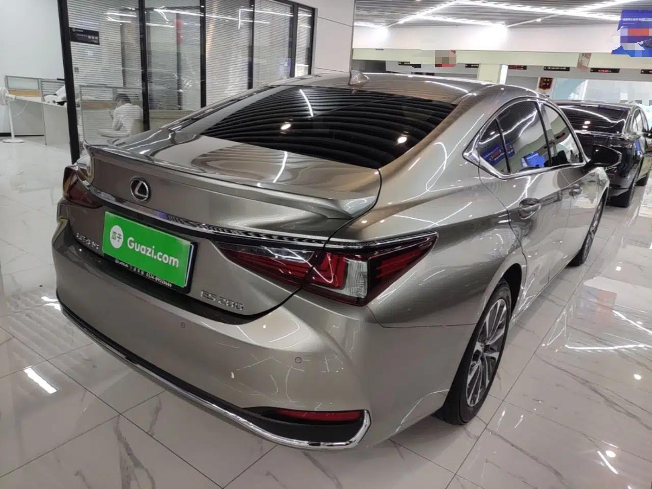 Lexus ES 2024 200 Premium Edition — миниатюра 6