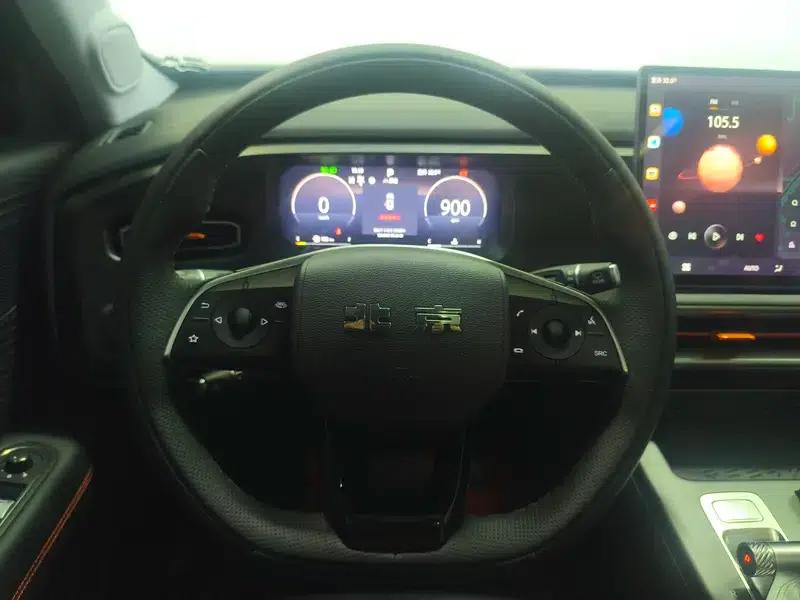 Beijing BJ30 2026 Traveler 1.5T DCT Advanced Edition — миниатюра 16