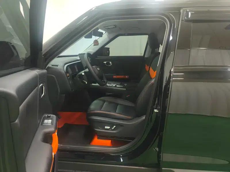 Beijing BJ30 2026 Traveler 1.5T DCT Advanced Edition — миниатюра 17