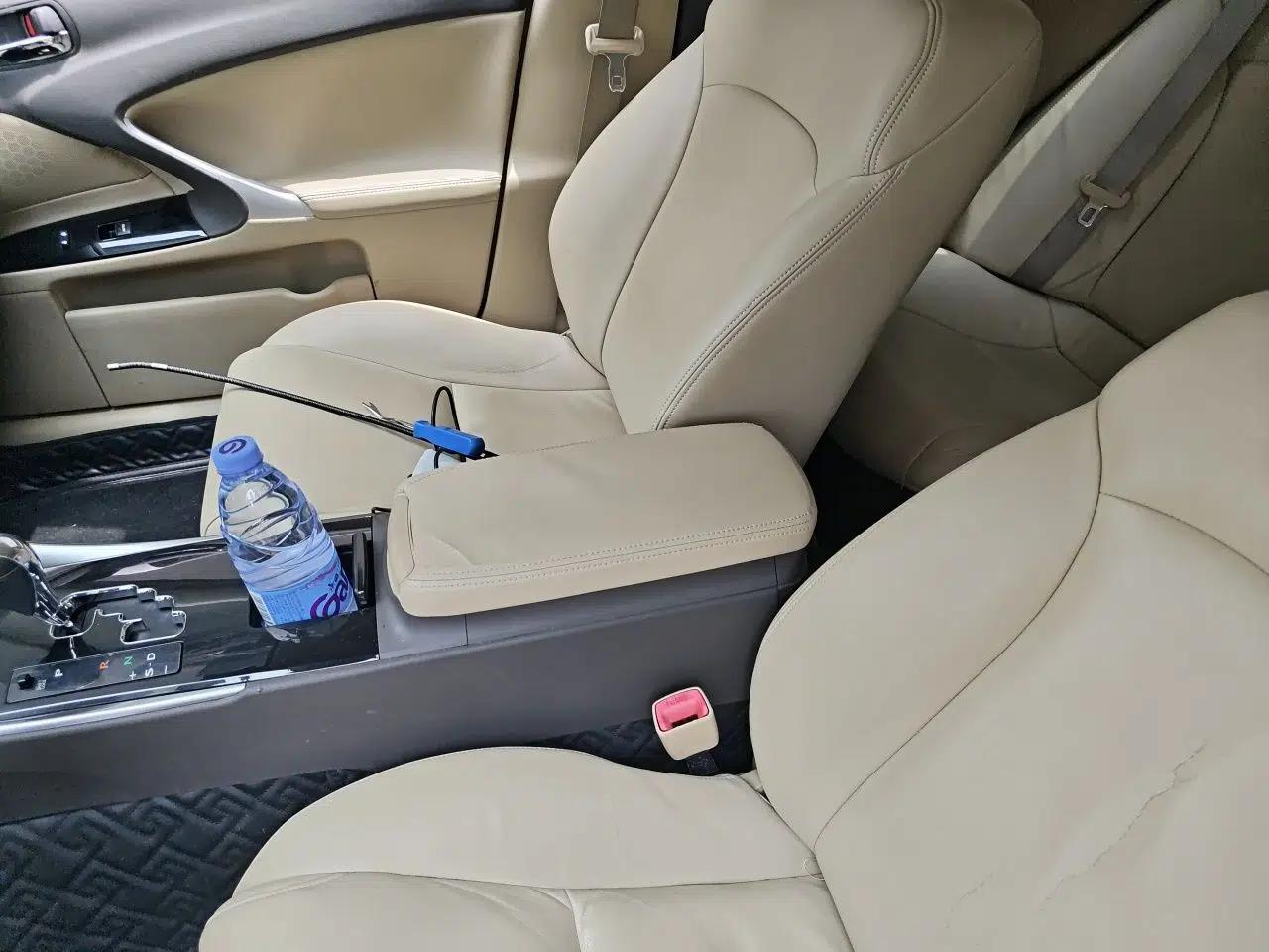 Lexus IS 2011 250 Sport Edition — миниатюра 15