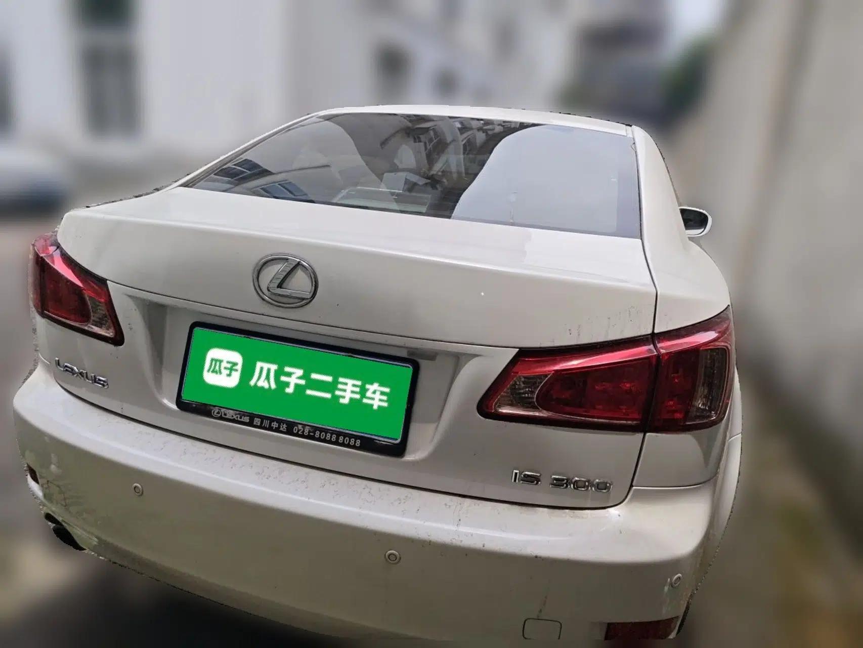 Lexus IS 2011 250 Sport Edition — миниатюра 5