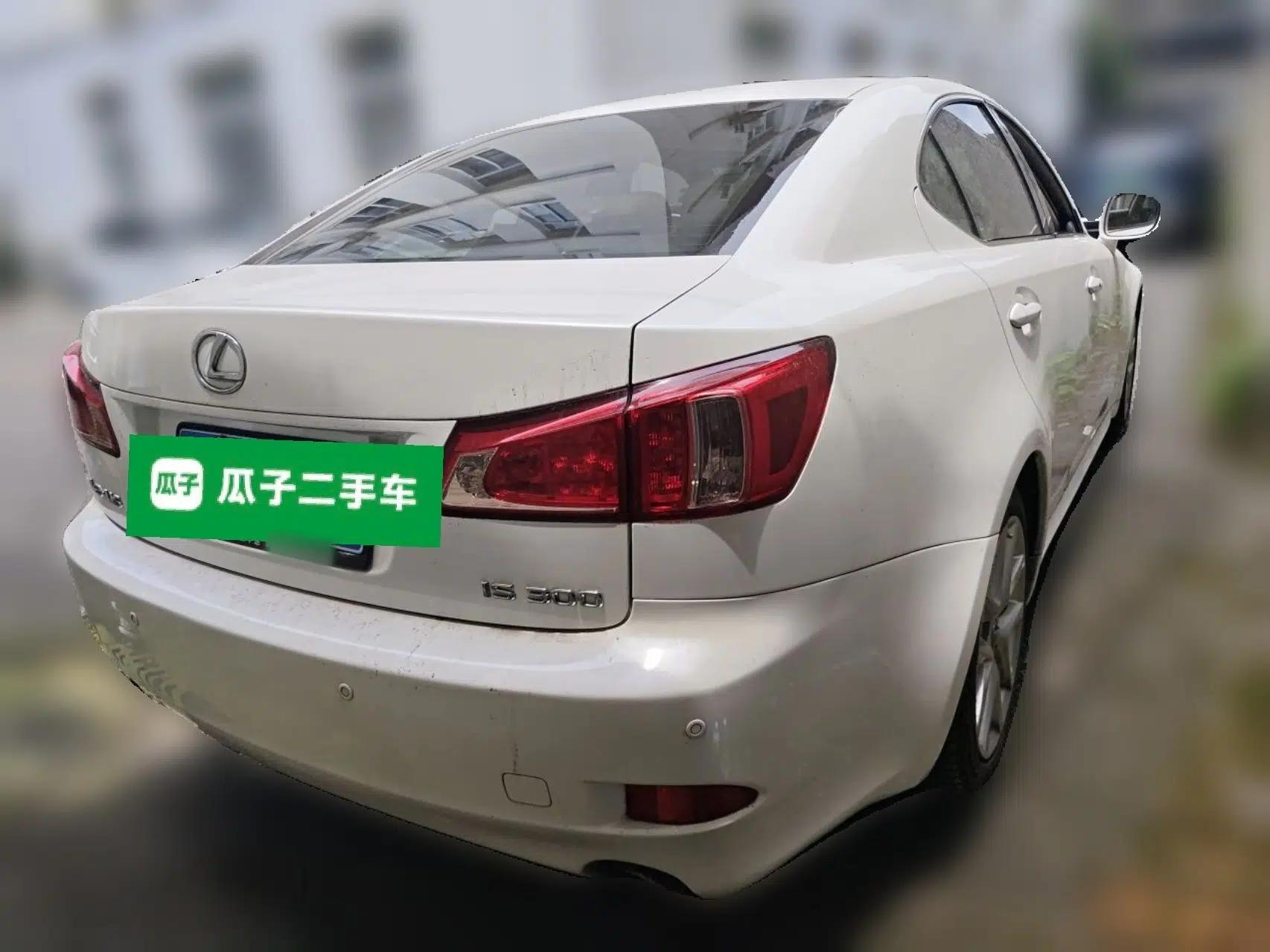 Lexus IS 2011 250 Sport Edition — миниатюра 6