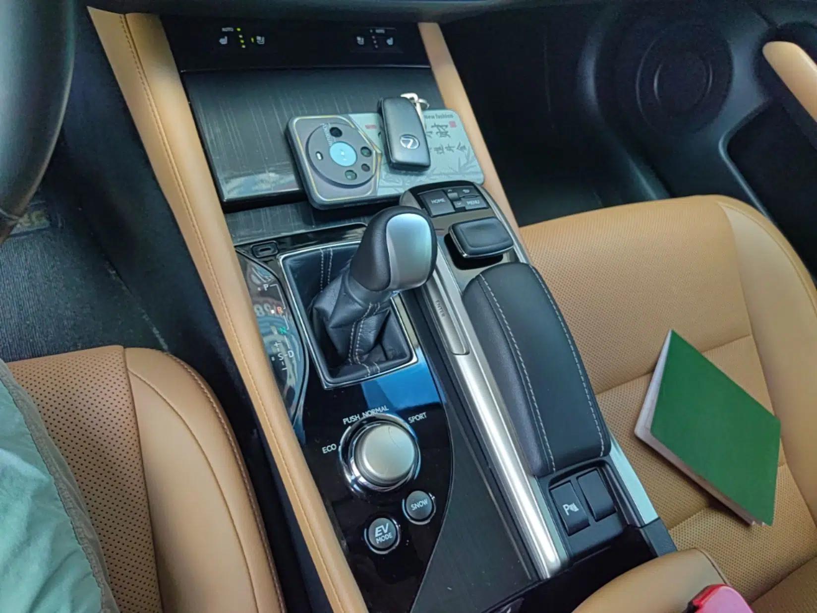 Lexus GS 2016 300h Premier Edition — миниатюра 16