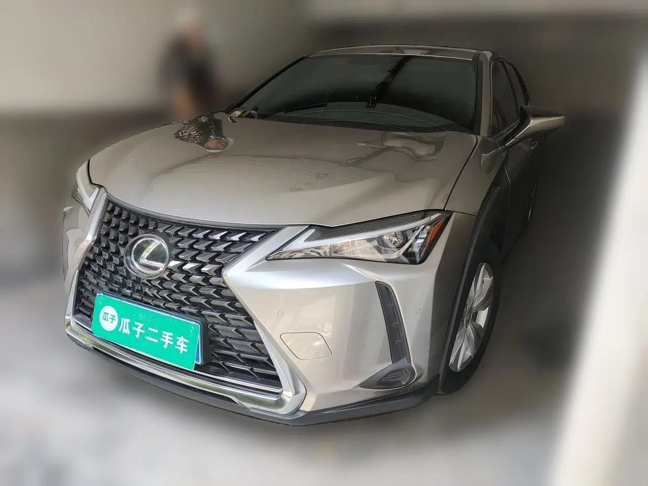Lexus UX 2020 200 Special Edition — миниатюра 1