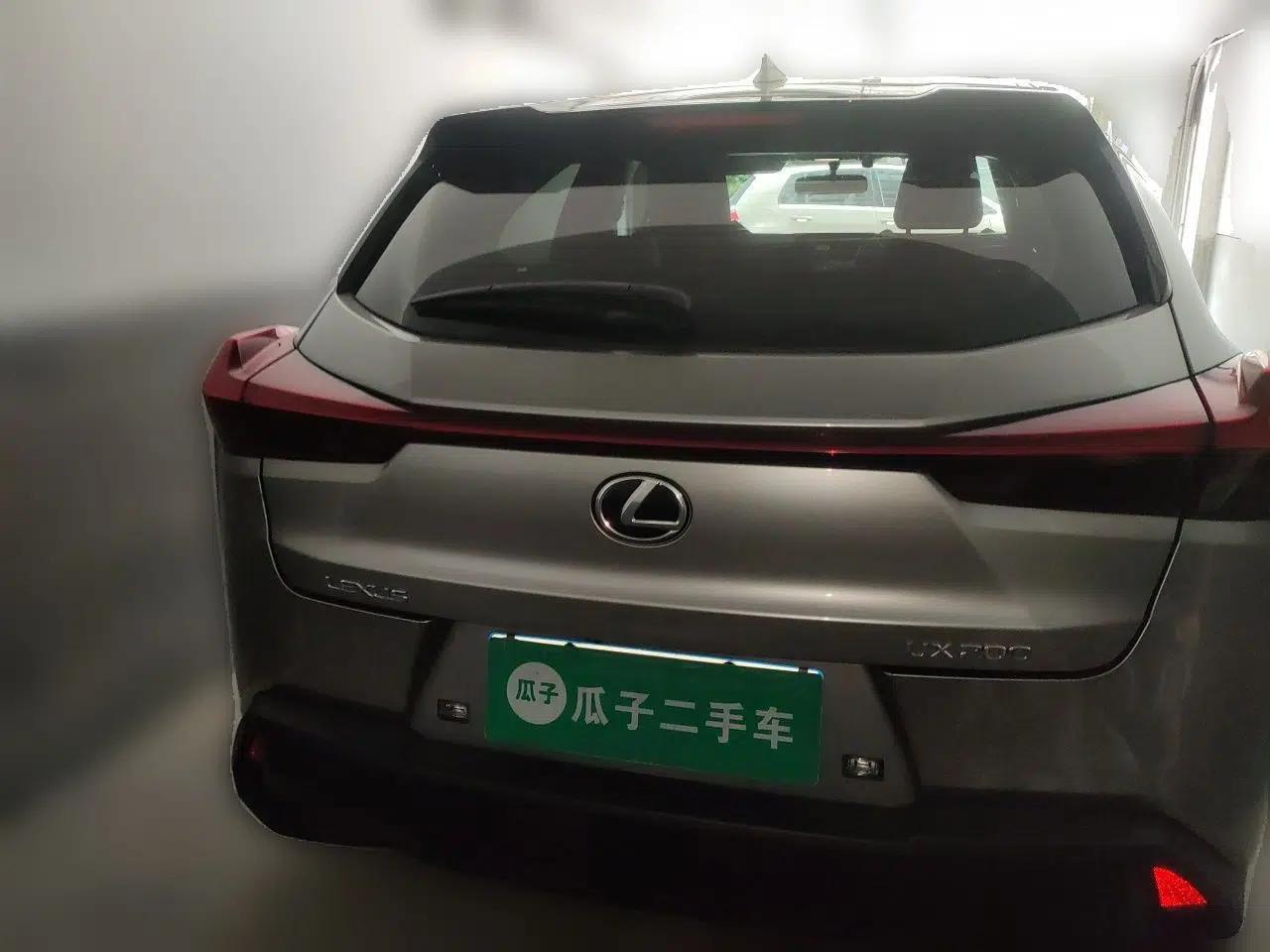 Lexus UX 2020 200 Special Edition — миниатюра 5