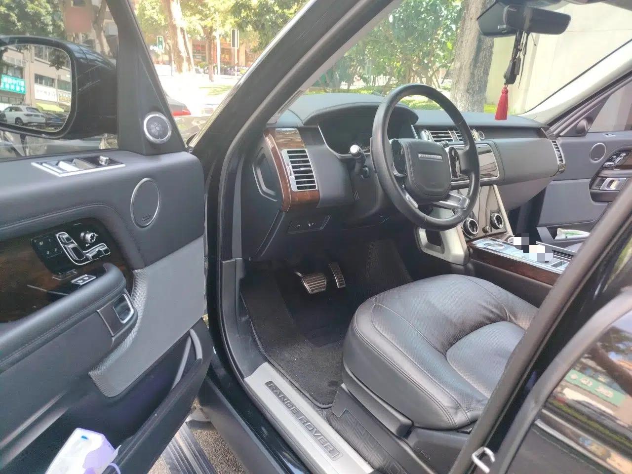Land Rover Range 2021 3.0 L6 Century Extended Classic Edition — миниатюра 16