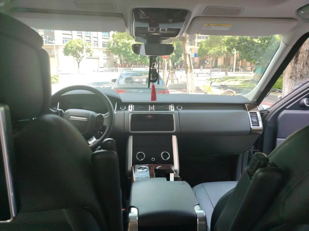 Land Rover Range 2021 3.0 L6 Century Extended Classic Edition — миниатюра 18