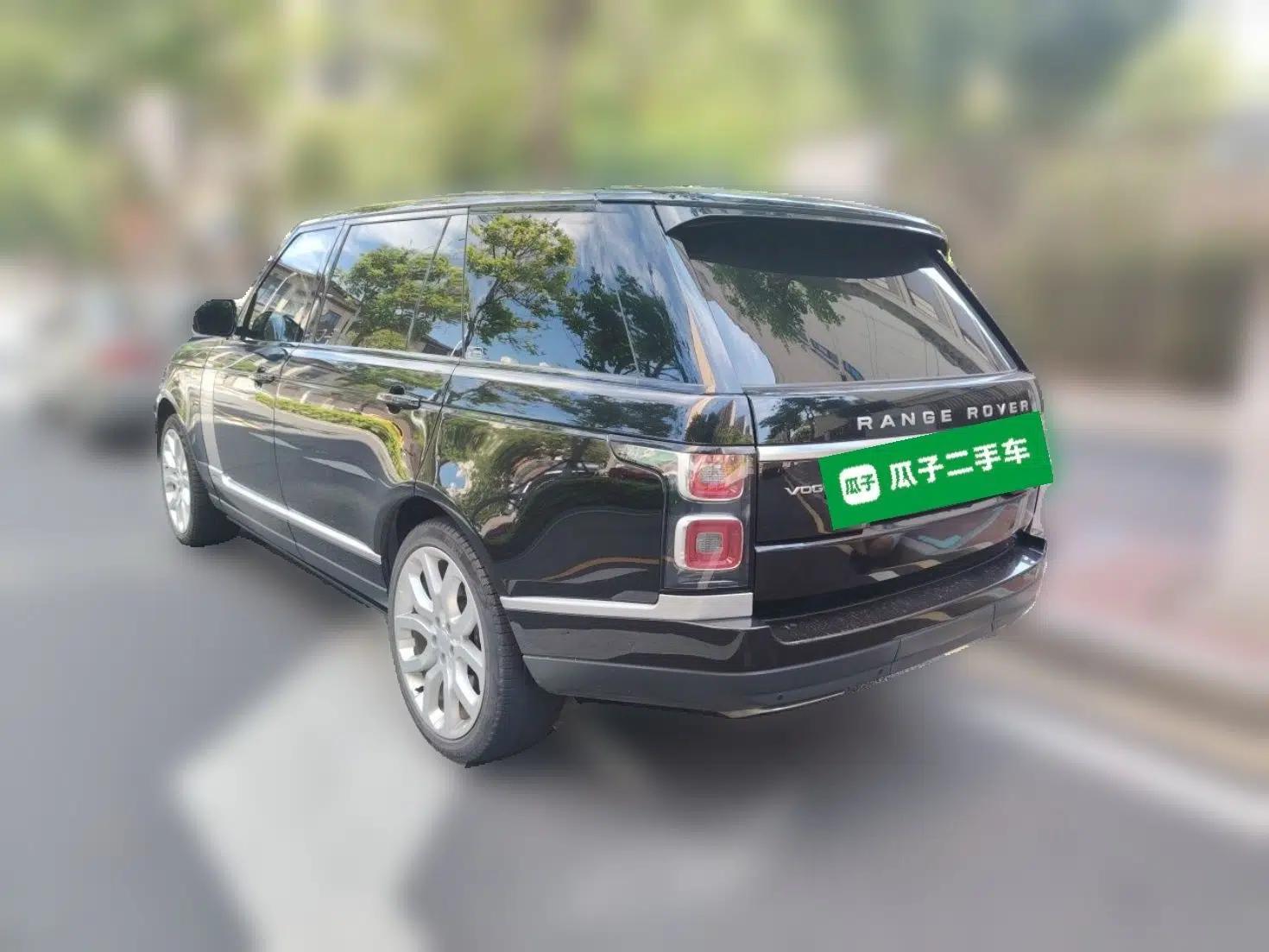 Land Rover Range 2021 3.0 L6 Century Extended Classic Edition — миниатюра 4