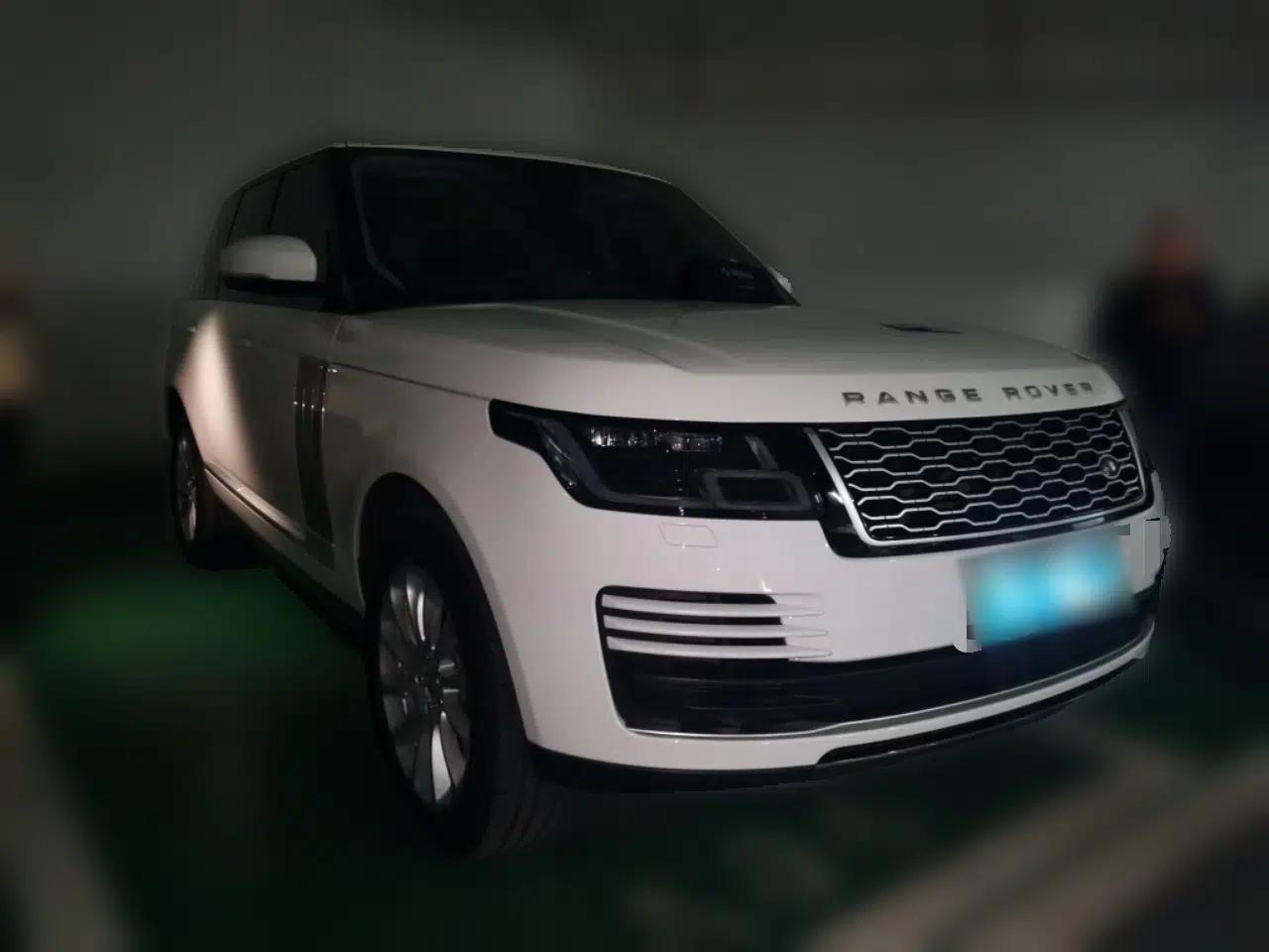 Land Rover Range 2020 3.0 L6 Legacy Edition — миниатюра 3
