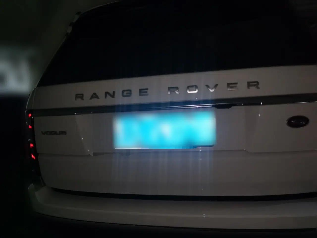 Land Rover Range 2020 3.0 L6 Legacy Edition — миниатюра 5