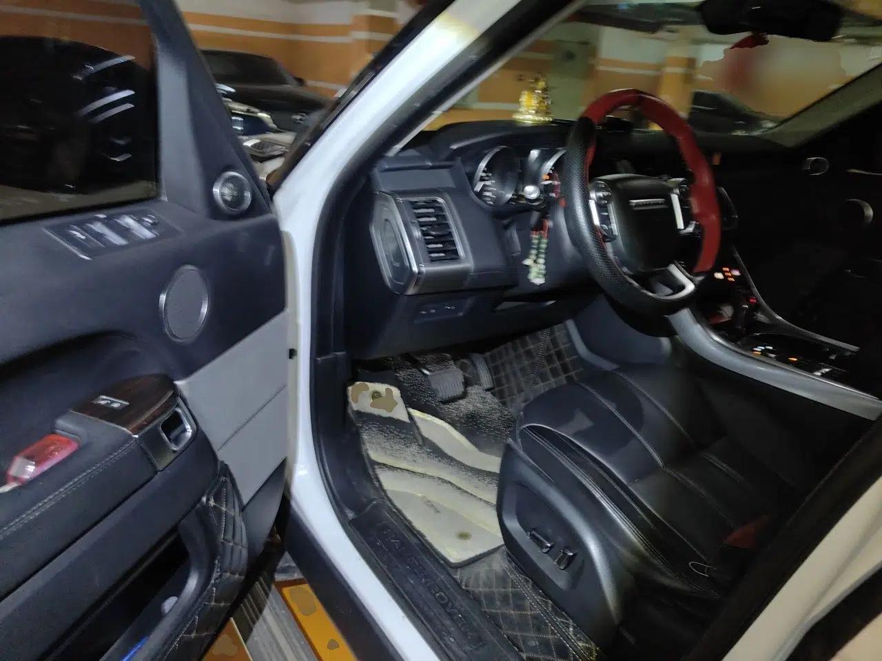 Land Rover Range Sport 3.0T diesel, 5 seats, automatic transmission — миниатюра 16