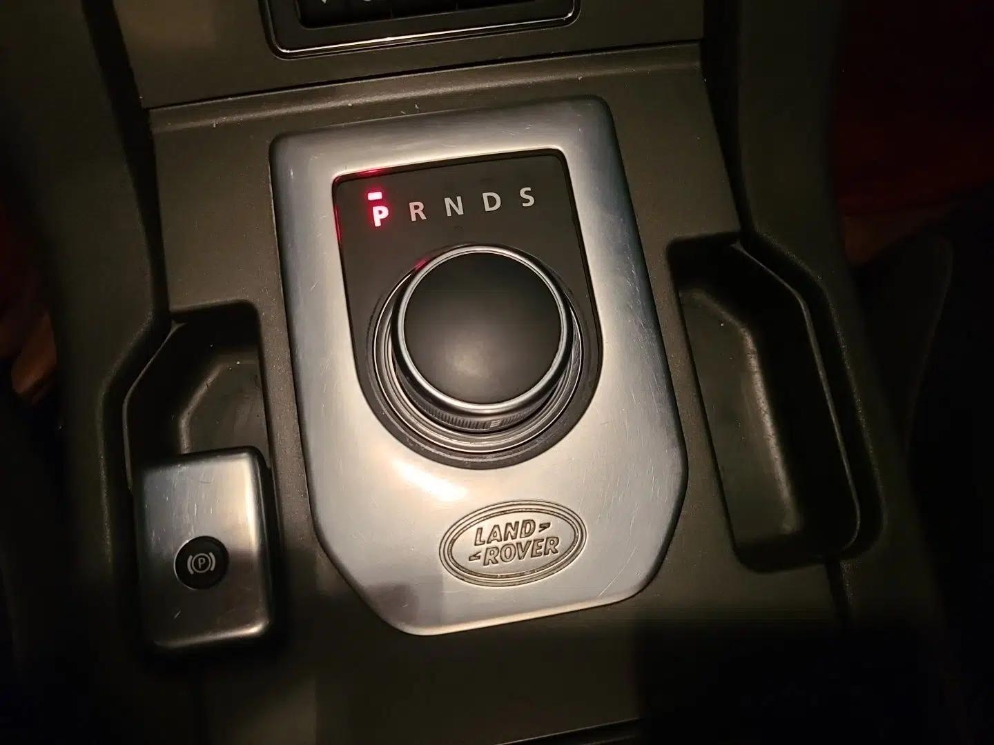 Land Rover Discovery 2016 3.0 SC V6 SE — миниатюра 14