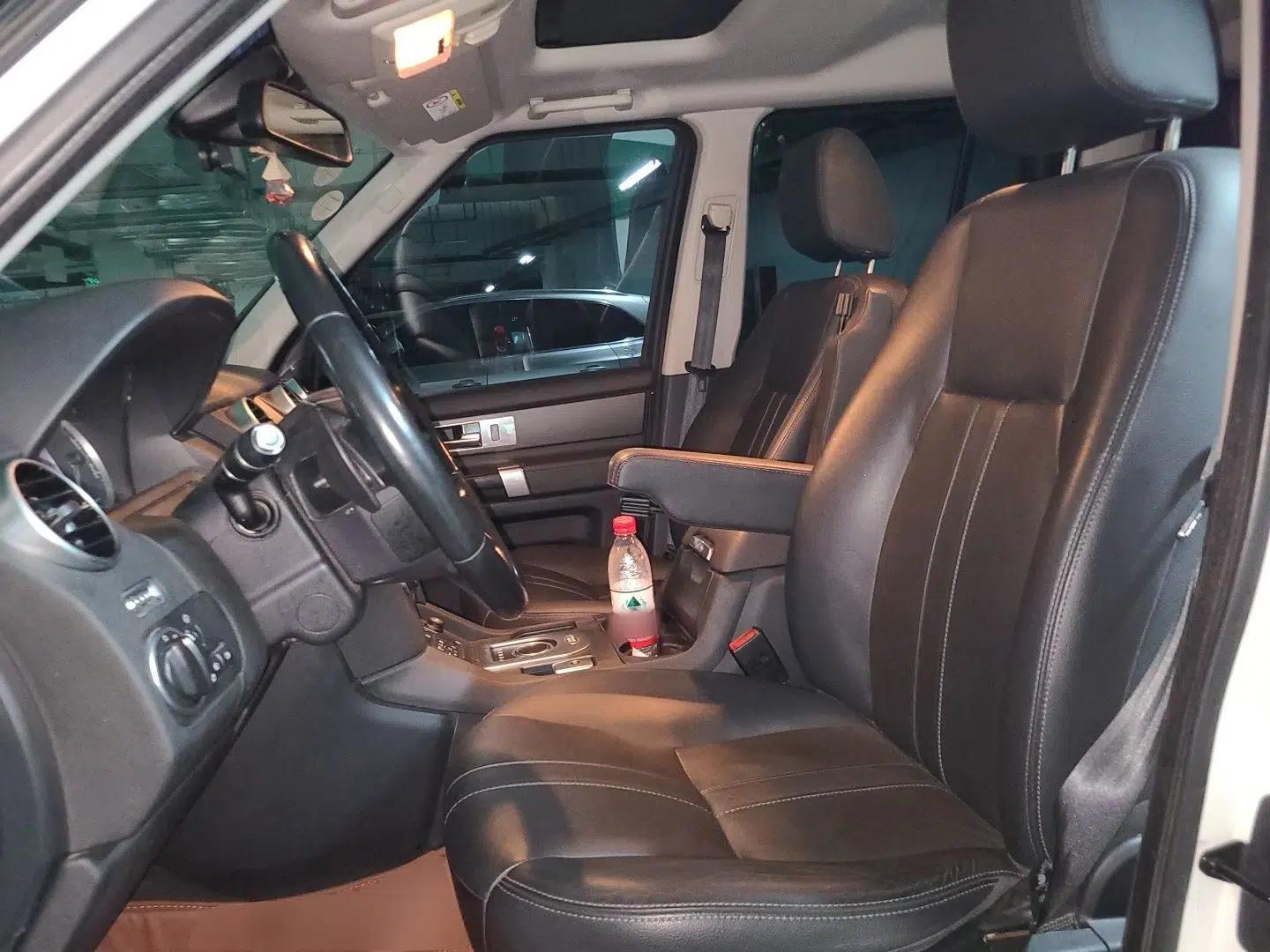 Land Rover Discovery 2016 3.0 SC V6 SE — миниатюра 15