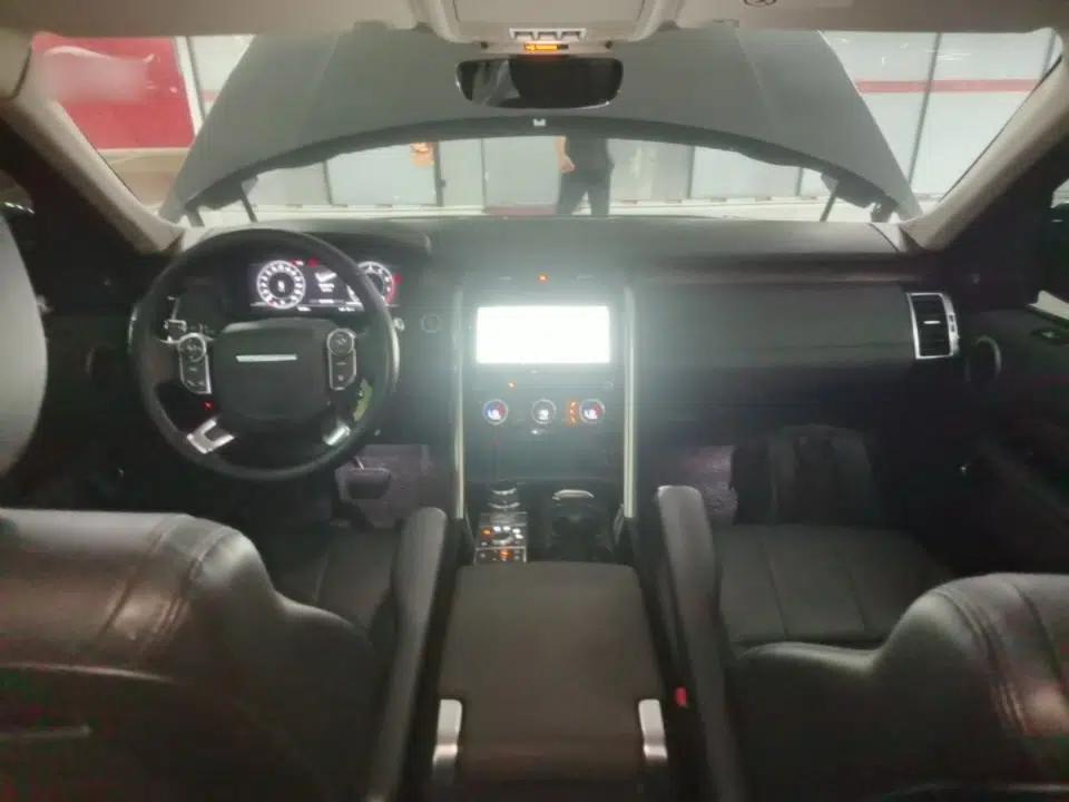 Land Rover Discovery 2018 3.0 SC V6 HSE — миниатюра 12