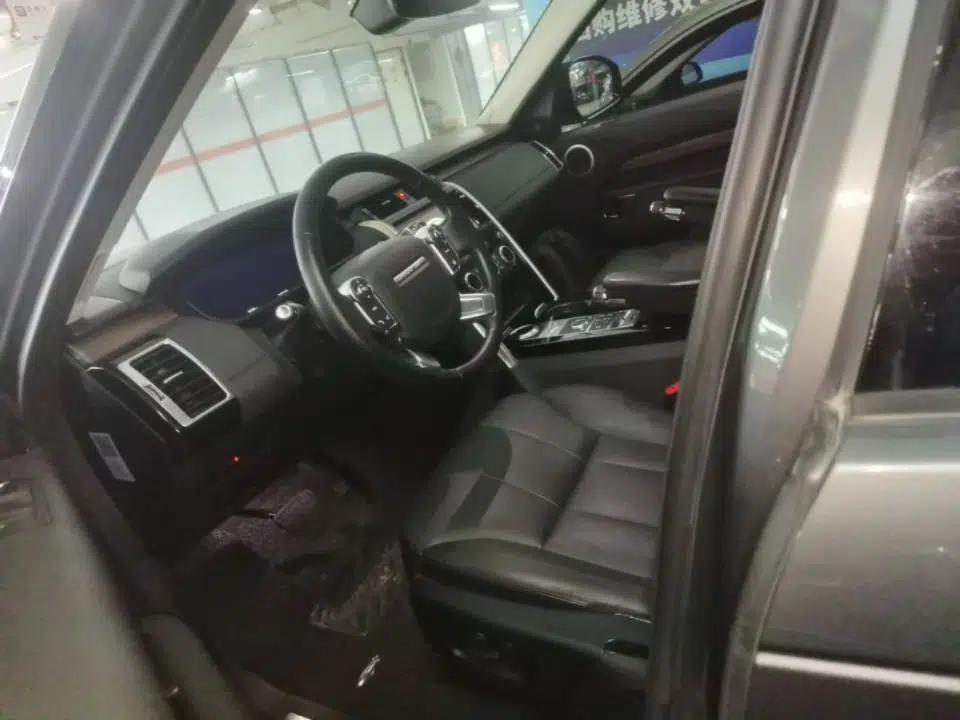 Land Rover Discovery 2018 3.0 SC V6 HSE — миниатюра 17