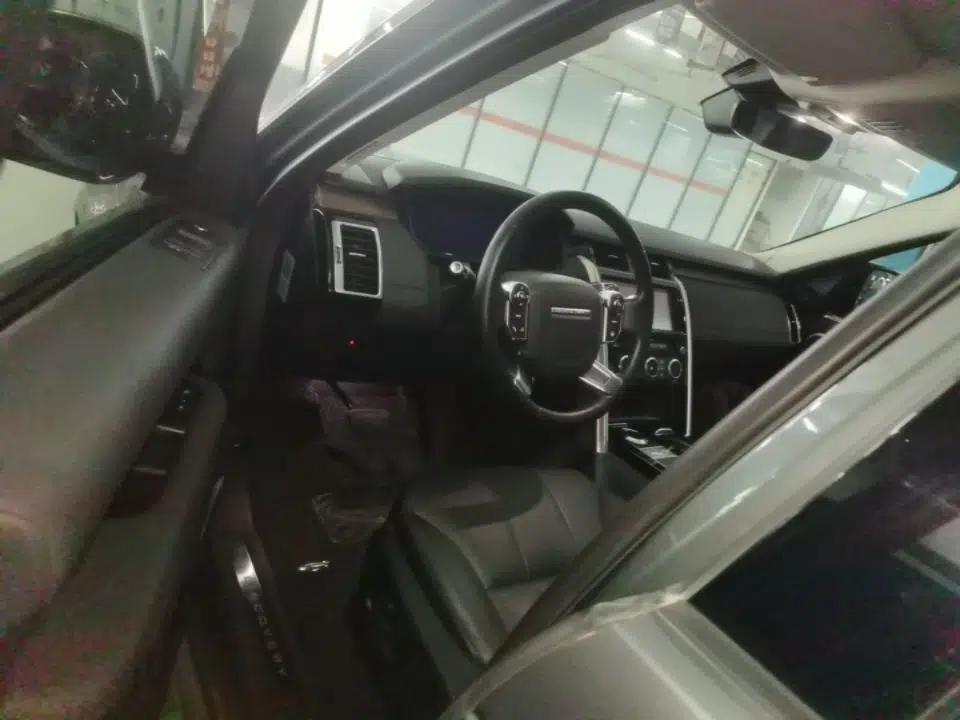 Land Rover Discovery 2018 3.0 SC V6 HSE — миниатюра 18