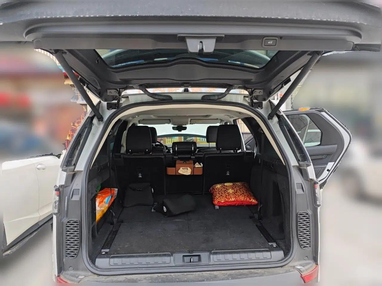 Land Rover Discovery 2018 2.0T SE — миниатюра 19