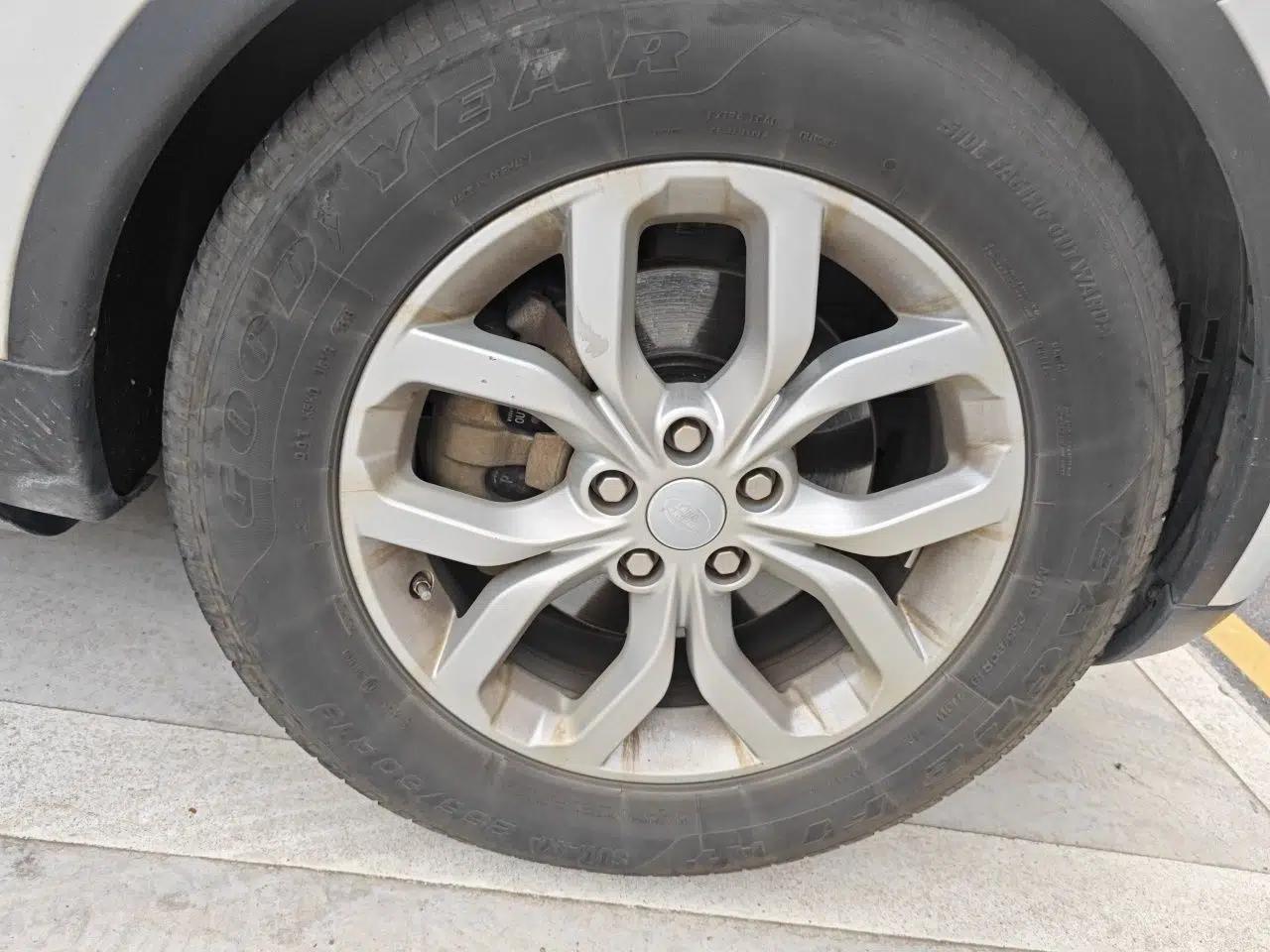 Land Rover Discovery 2018 2.0T SE — миниатюра 8
