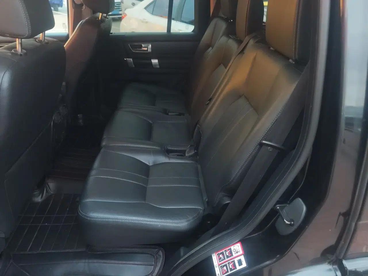 Land Rover Discovery 3.0 automatic, diesel, four-wheel drive, 7-seat imported version — миниатюра 17