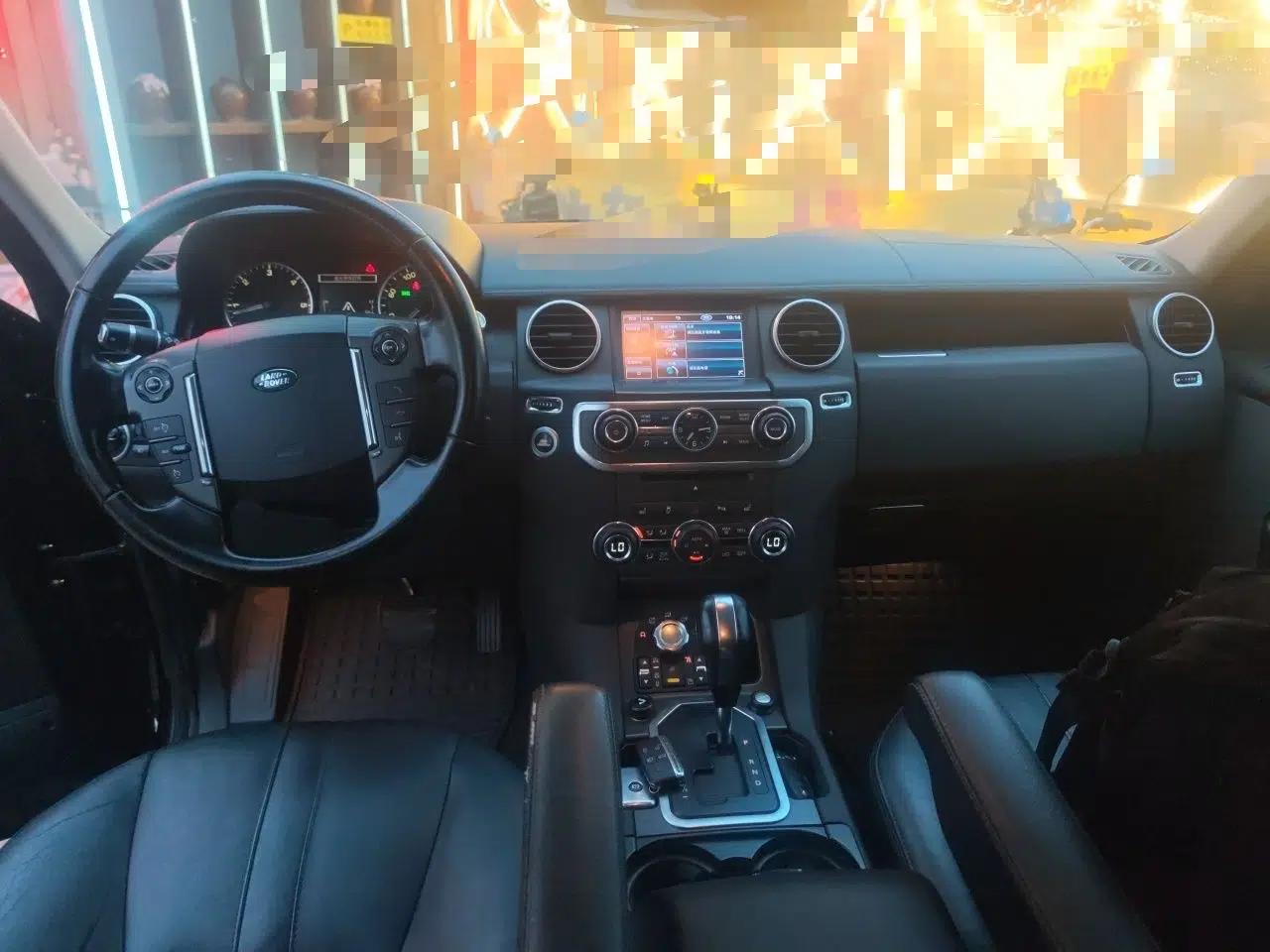 Land Rover Discovery 3.0 automatic, diesel, four-wheel drive, 7-seat imported version — миниатюра 9