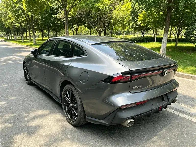 Changan UNI-V 2023 1.5T Premium Edition — миниатюра 4