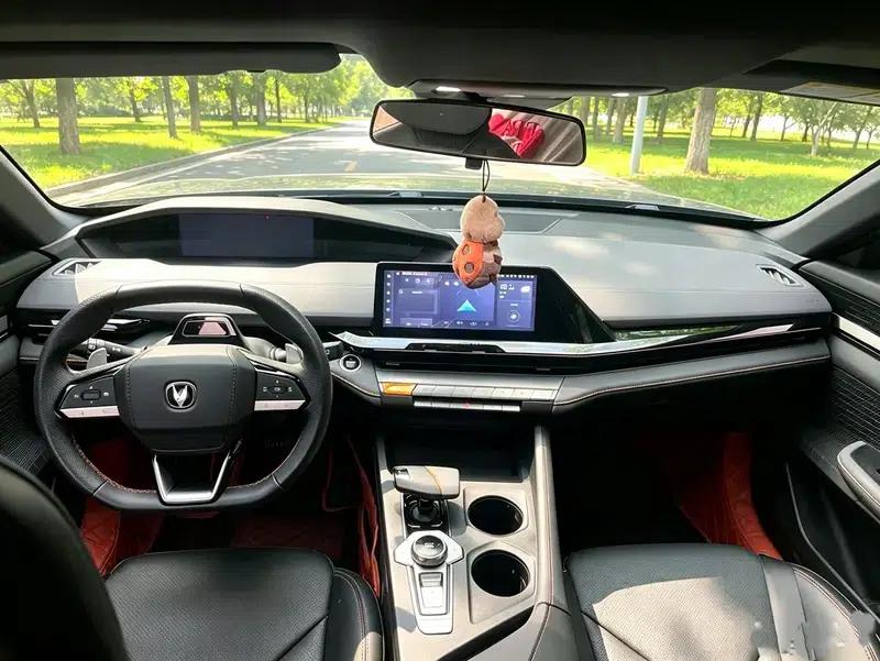 Changan UNI-V 2023 1.5T Premium Edition — миниатюра 7