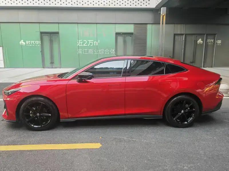 Changan UNI-V 2022 1.5T Smart Navigation Edition — миниатюра 4