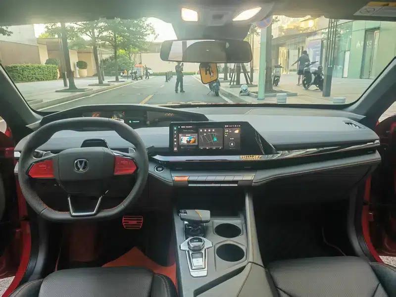 Changan UNI-V 2022 1.5T Smart Navigation Edition — миниатюра 9
