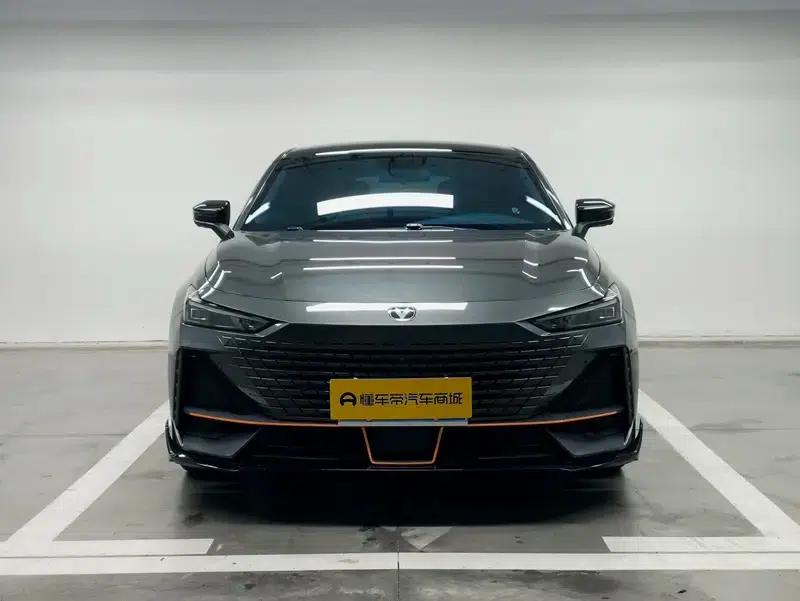 Changan UNI-V 2022 1.5T Sport Edition — миниатюра 2