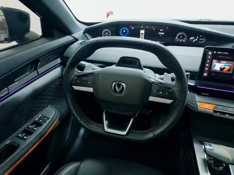Changan UNI-V 2022 1.5T Sport Edition — миниатюра 16