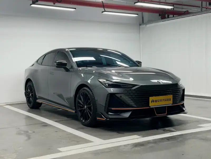 Changan UNI-V 2022 1.5T Sport Edition — миниатюра 3
