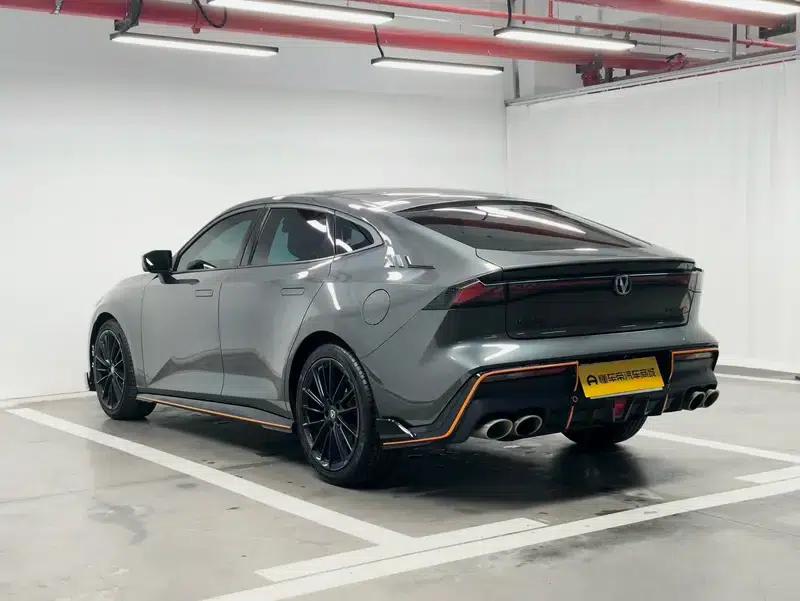 Changan UNI-V 2022 1.5T Sport Edition — миниатюра 5
