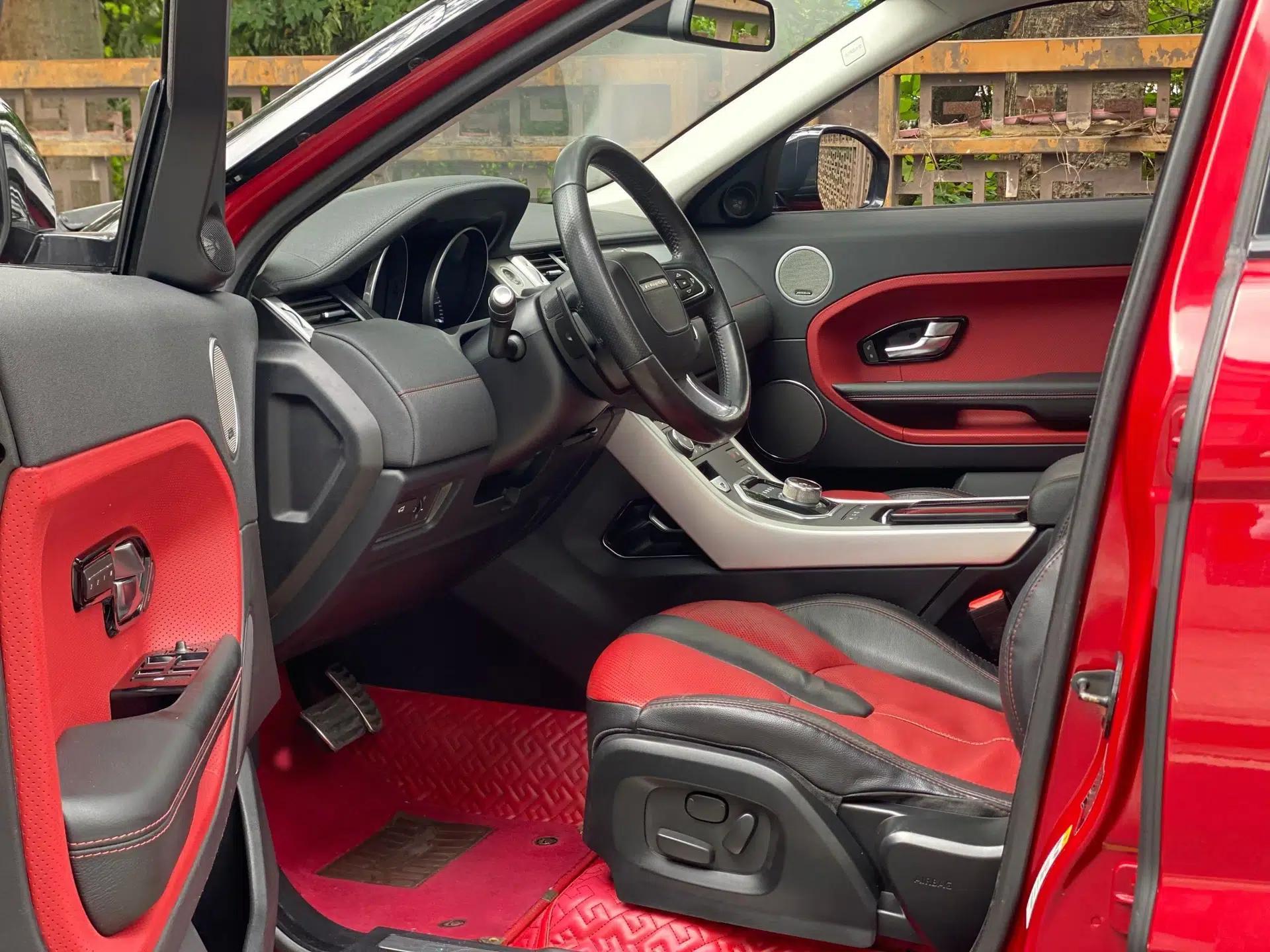 Land Rover Range Evoque 2015 2.0T 5-Door Ignite Edition — миниатюра 26
