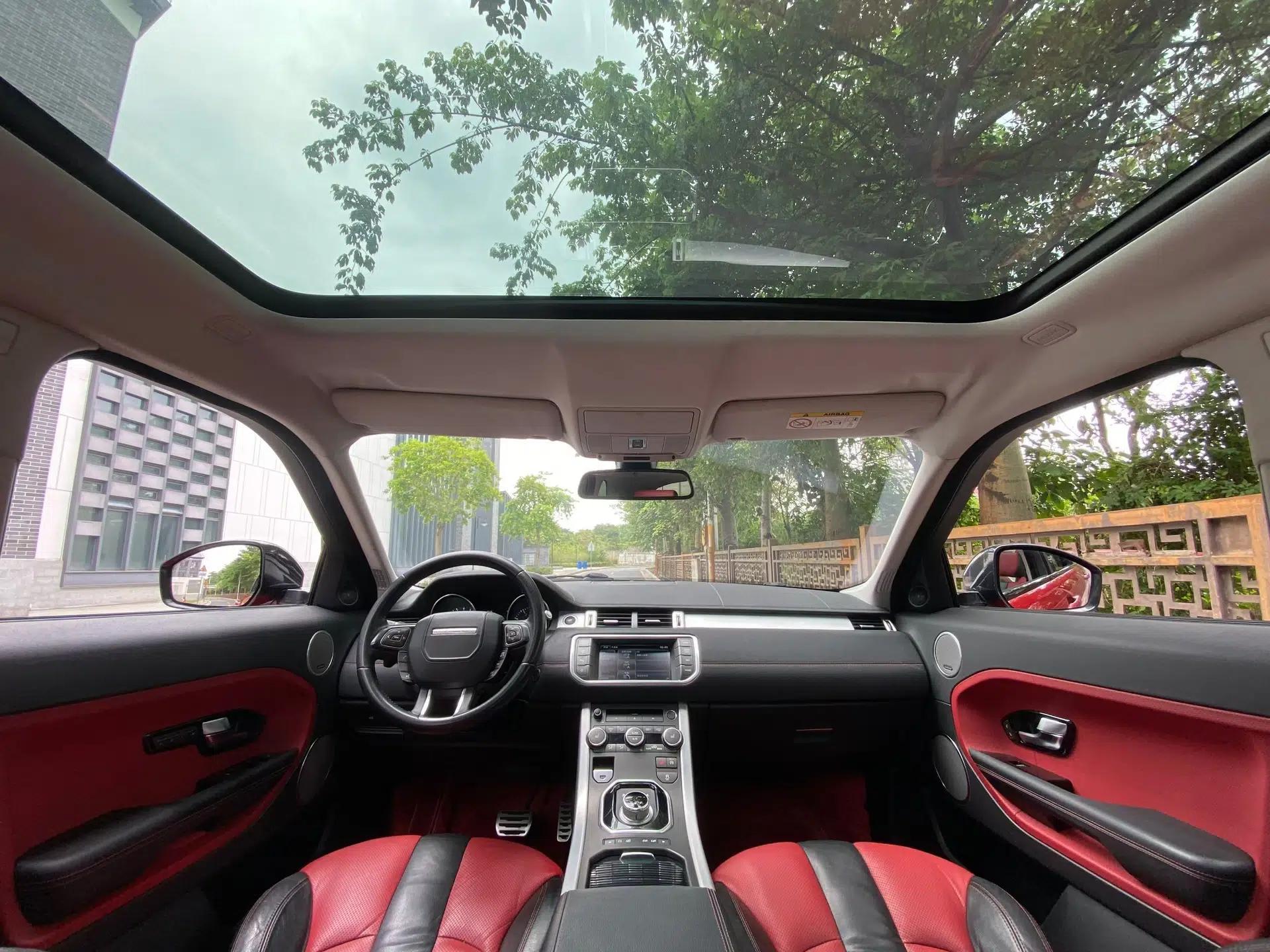 Land Rover Range Evoque 2015 2.0T 5-Door Ignite Edition — миниатюра 27