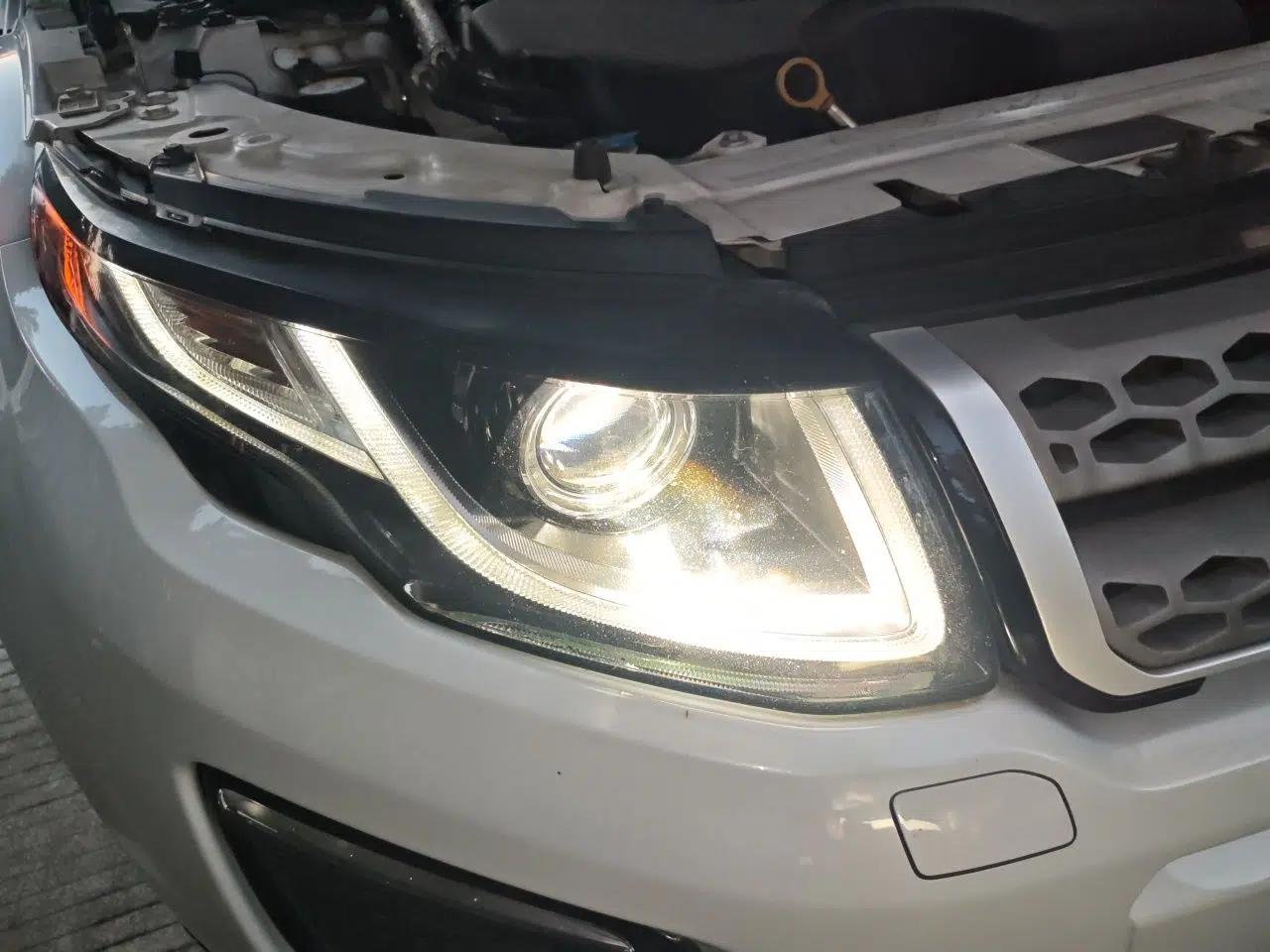 Land Rover Range Evoque 2018 240 PS SE Smart Brilliance Edition — миниатюра 7