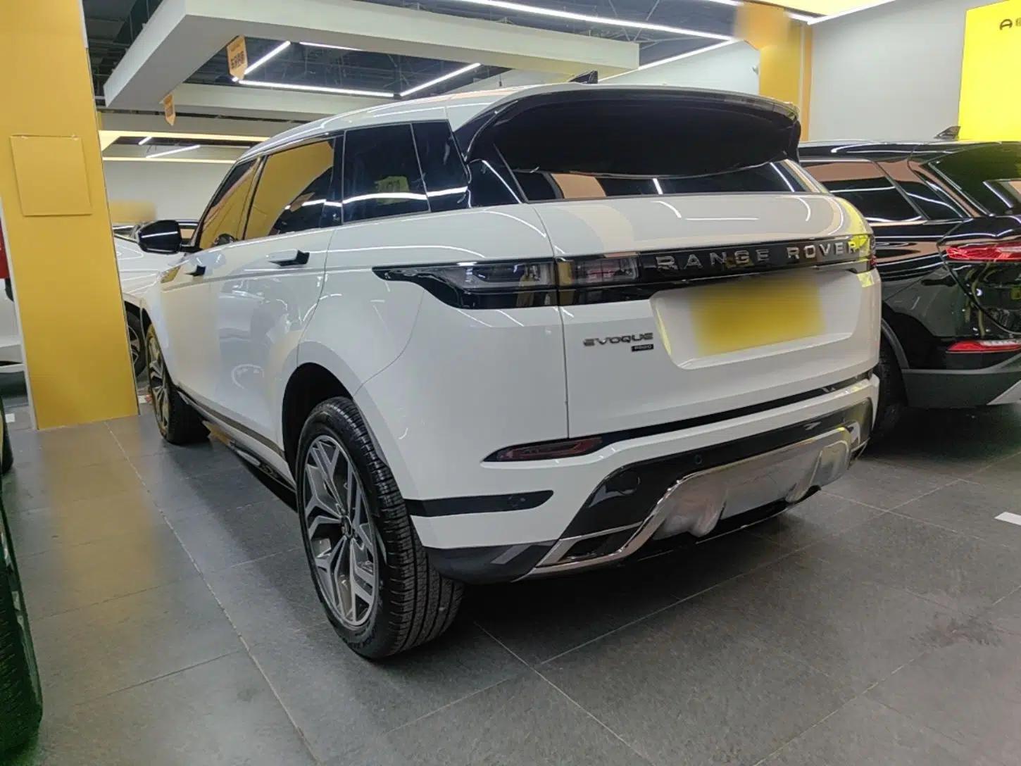 Land Rover Range Evoque 2023 Aurora L 249 PS Luxury Edition — миниатюра 13