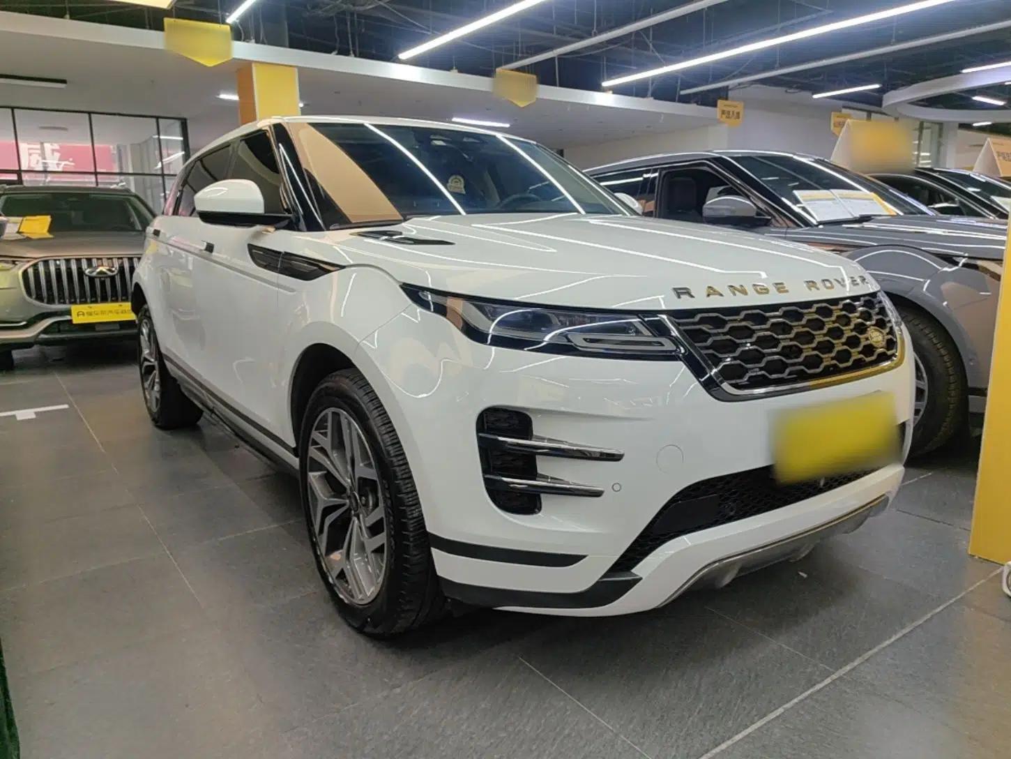 Land Rover Range Evoque 2023 Aurora L 249 PS Luxury Edition — миниатюра 3