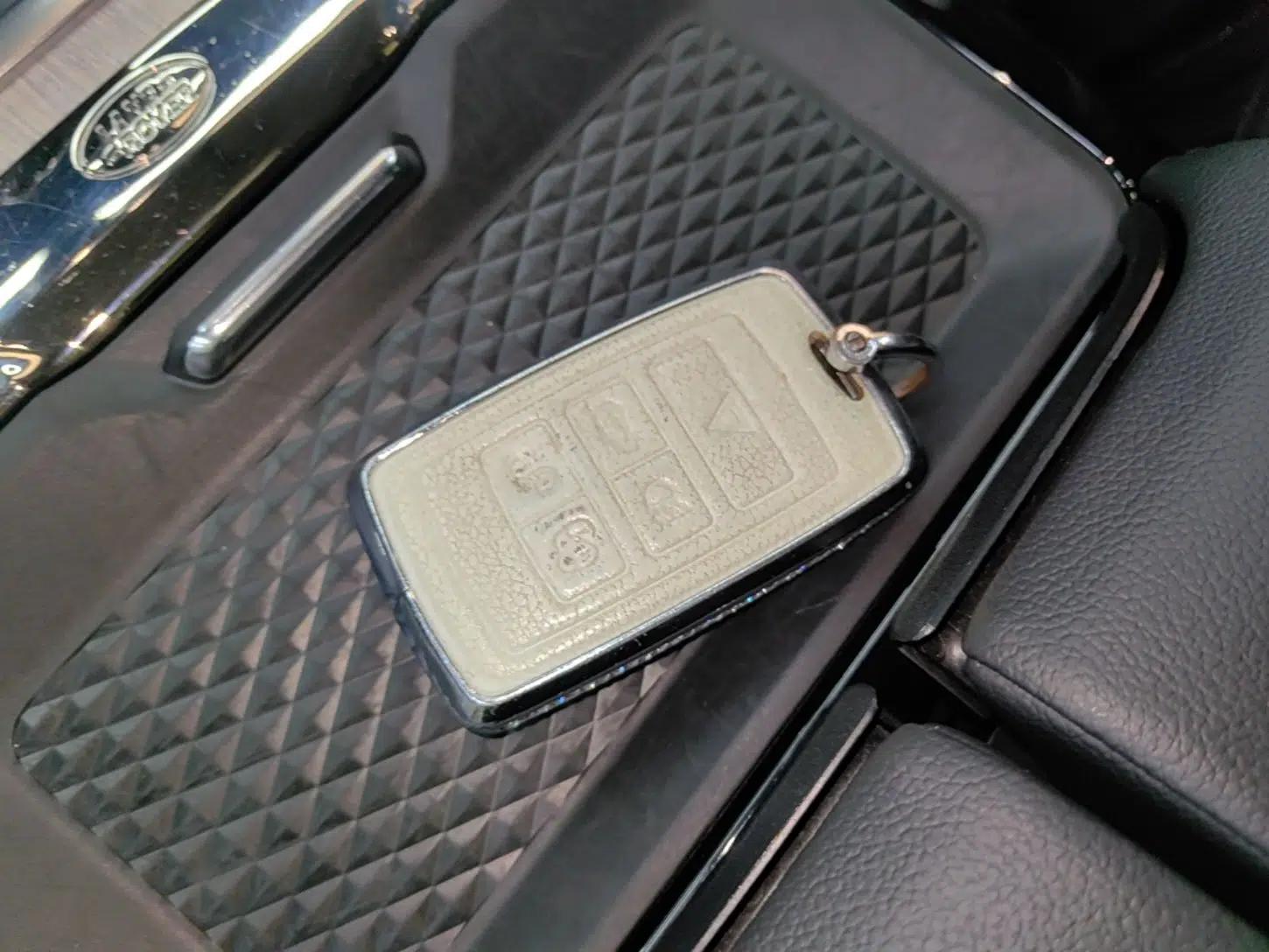 Land Rover Range Evoque 2023 Aurora L 249 PS Luxury Edition — миниатюра 28
